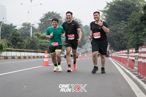 Race photo from ONE RUN 10K 2025
