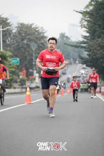Race photo from ONE RUN 10K 2025