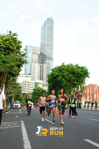 Race photo from Isoplus Run 2024 Surabaya