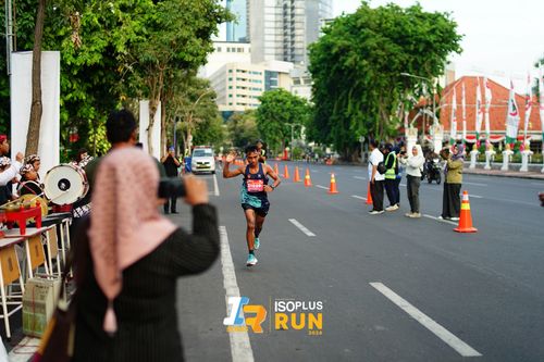 Race photo from Isoplus Run 2024 Surabaya