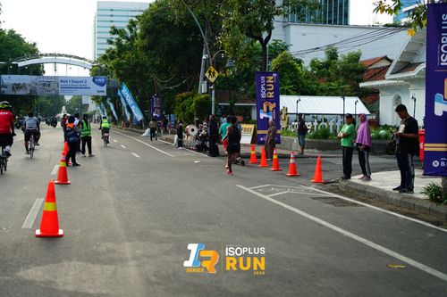 Race photo from Isoplus Run 2024 Surabaya