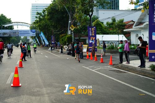 Race photo from Isoplus Run 2024 Surabaya