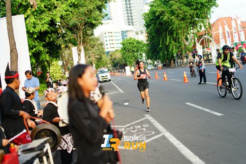 Race photo from Isoplus Run 2024 Surabaya