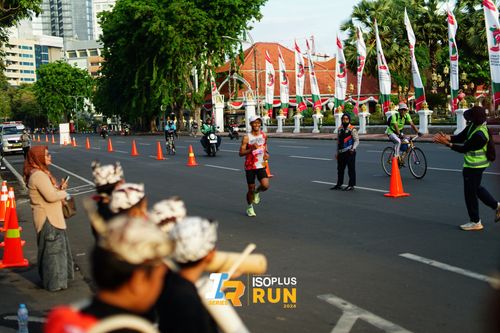 Race photo from Isoplus Run 2024 Surabaya
