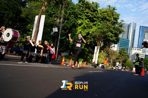 Race photo from Isoplus Run 2024 Surabaya