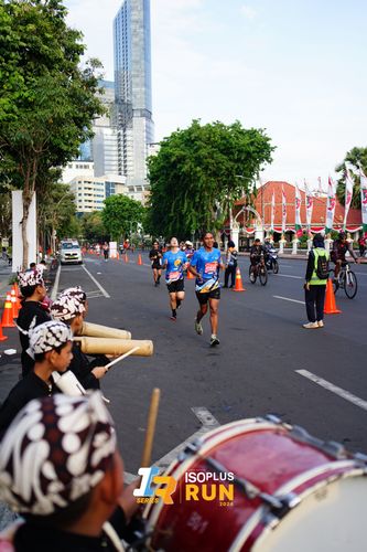 Race photo from Isoplus Run 2024 Surabaya