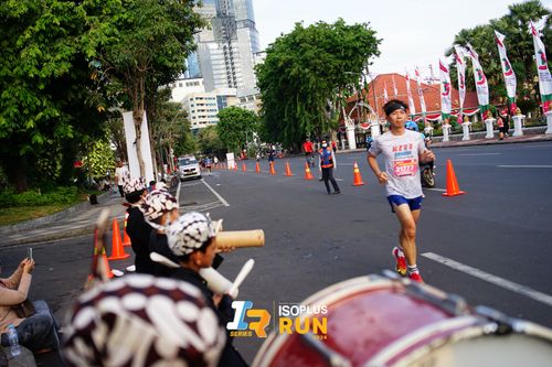 Race photo from Isoplus Run 2024 Surabaya