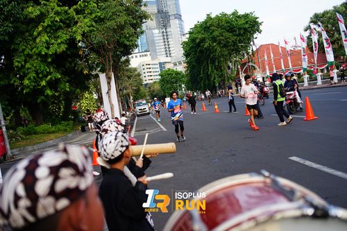Race photo from Isoplus Run 2024 Surabaya