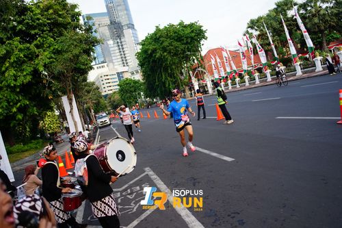 Race photo from Isoplus Run 2024 Surabaya