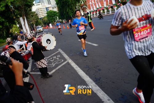 Race photo from Isoplus Run 2024 Surabaya