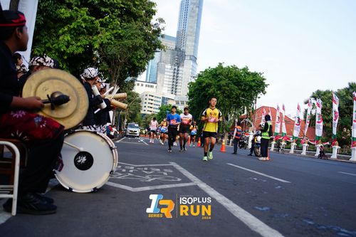 Race photo from Isoplus Run 2024 Surabaya