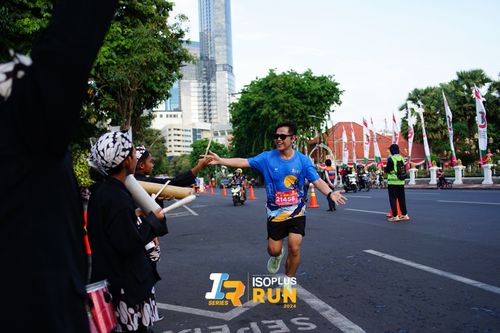 Race photo from Isoplus Run 2024 Surabaya
