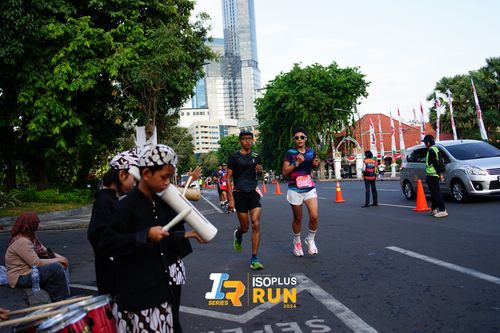 Race photo from Isoplus Run 2024 Surabaya