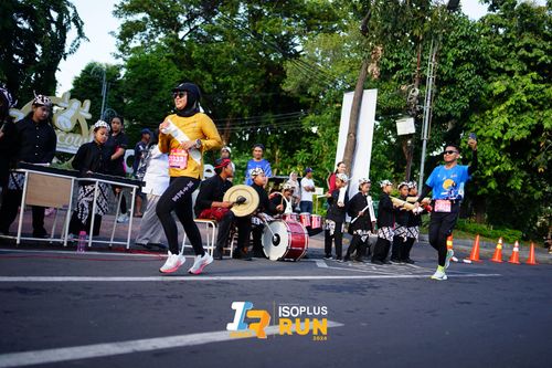 Race photo from Isoplus Run 2024 Surabaya