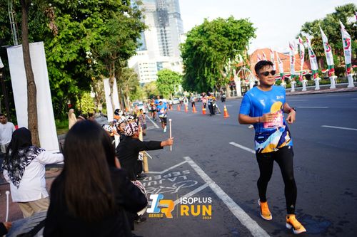 Race photo from Isoplus Run 2024 Surabaya