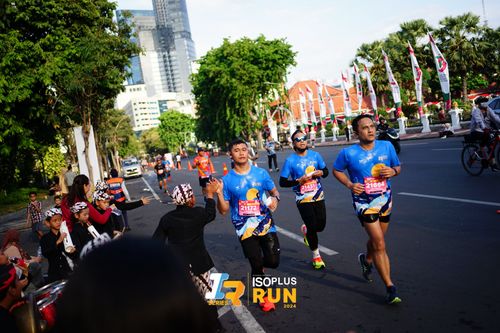 Race photo from Isoplus Run 2024 Surabaya