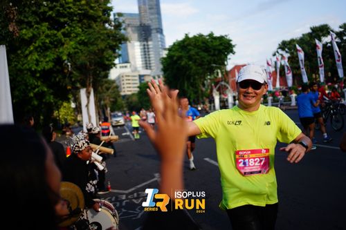 Race photo from Isoplus Run 2024 Surabaya