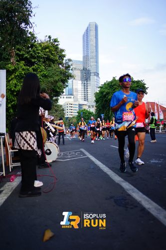 Race photo from Isoplus Run 2024 Surabaya
