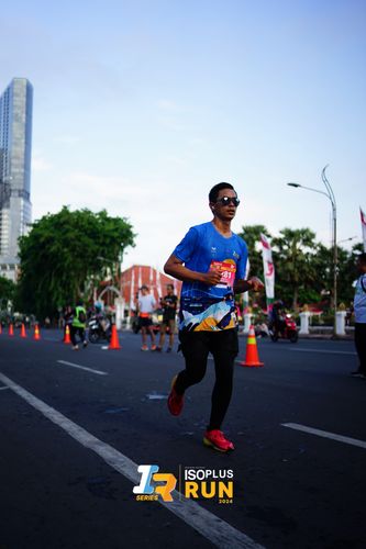 Race photo from Isoplus Run 2024 Surabaya