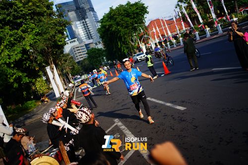 Race photo from Isoplus Run 2024 Surabaya