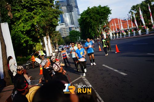 Race photo from Isoplus Run 2024 Surabaya