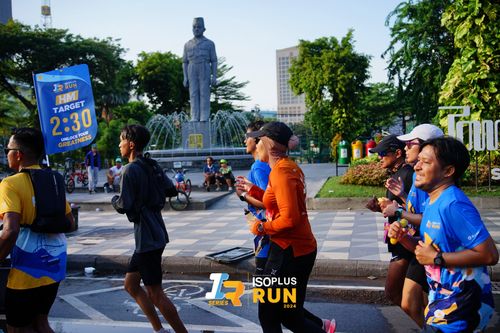 Race photo from Isoplus Run 2024 Surabaya