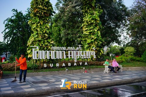 Race photo from Isoplus Run 2024 Surabaya