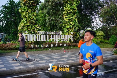 Race photo from Isoplus Run 2024 Surabaya
