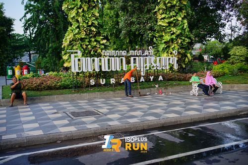 Race photo from Isoplus Run 2024 Surabaya