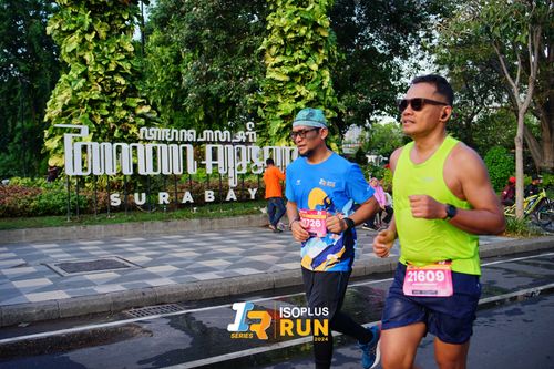 Race photo from Isoplus Run 2024 Surabaya