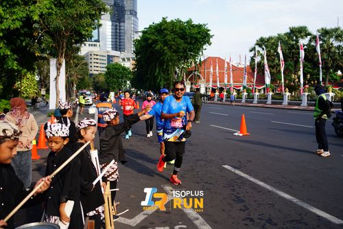Race photo from Isoplus Run 2024 Surabaya