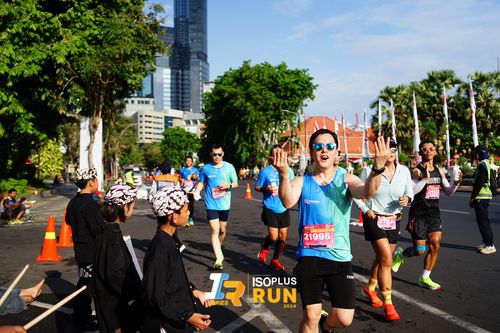 Race photo from Isoplus Run 2024 Surabaya