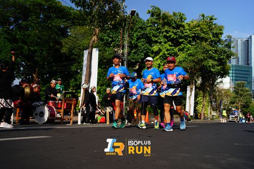 Race photo from Isoplus Run 2024 Surabaya