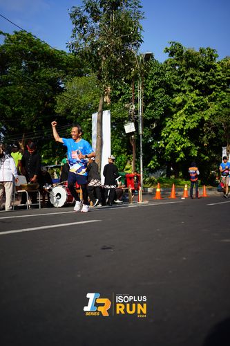 Race photo from Isoplus Run 2024 Surabaya