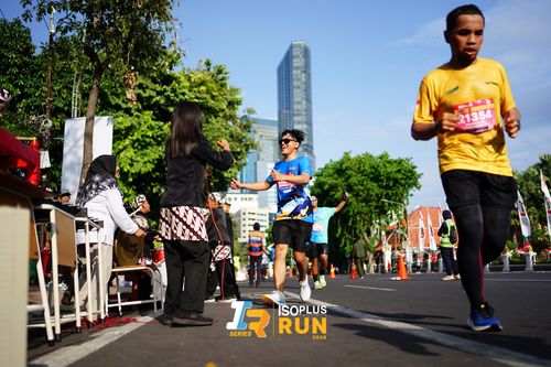Race photo from Isoplus Run 2024 Surabaya