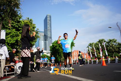 Race photo from Isoplus Run 2024 Surabaya