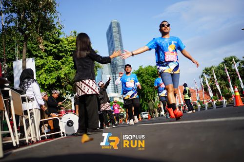 Race photo from Isoplus Run 2024 Surabaya