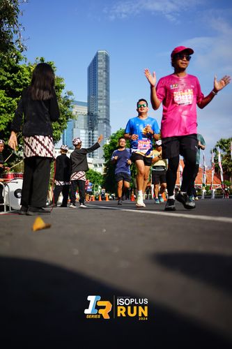 Race photo from Isoplus Run 2024 Surabaya