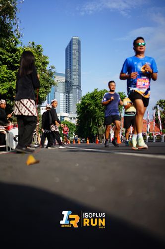 Race photo from Isoplus Run 2024 Surabaya