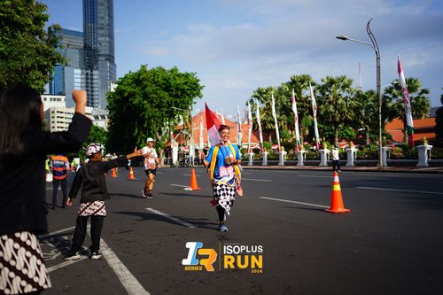Race photo from Isoplus Run 2024 Surabaya