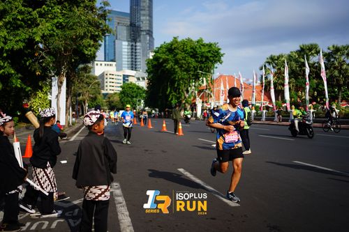 Race photo from Isoplus Run 2024 Surabaya