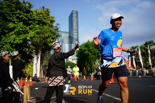 Race photo from Isoplus Run 2024 Surabaya