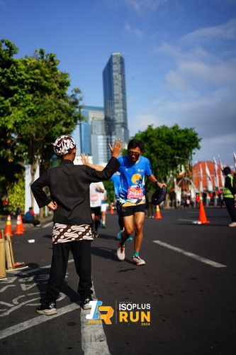 Race photo from Isoplus Run 2024 Surabaya