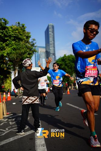 Race photo from Isoplus Run 2024 Surabaya
