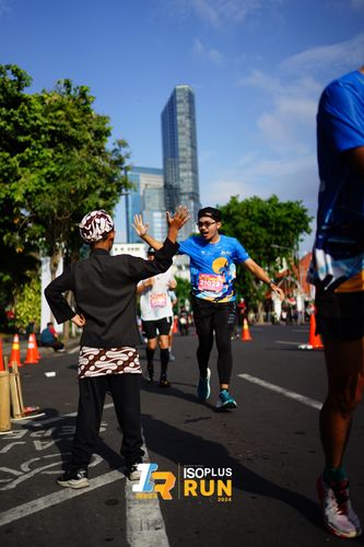 Race photo from Isoplus Run 2024 Surabaya