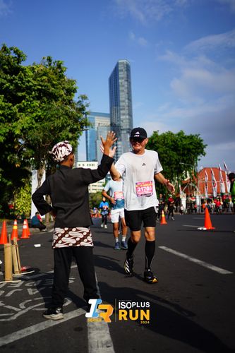 Race photo from Isoplus Run 2024 Surabaya