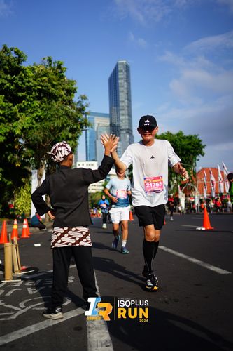 Race photo from Isoplus Run 2024 Surabaya