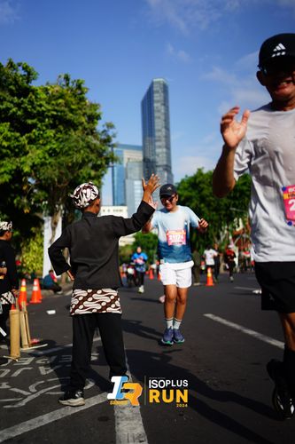 Race photo from Isoplus Run 2024 Surabaya