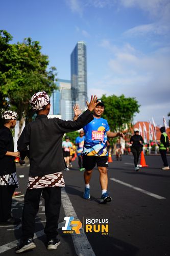 Race photo from Isoplus Run 2024 Surabaya
