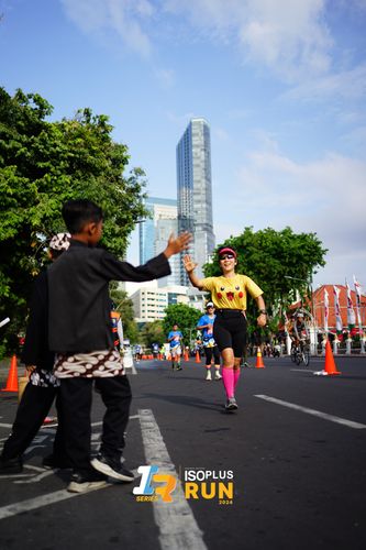 Race photo from Isoplus Run 2024 Surabaya